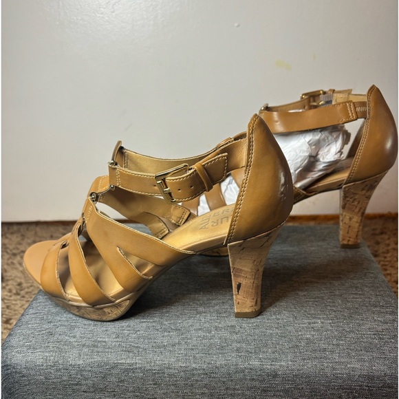 Brown Strappy Heel - Picture 5 of 9